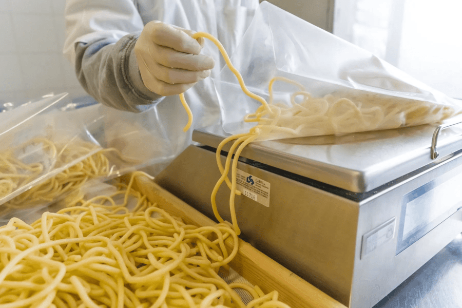 I leggendari tortelli di patate di Pasta Plateau