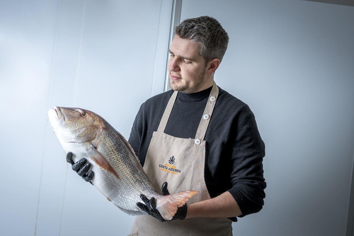 Costa Azzurra, una storica pescheria con cucina