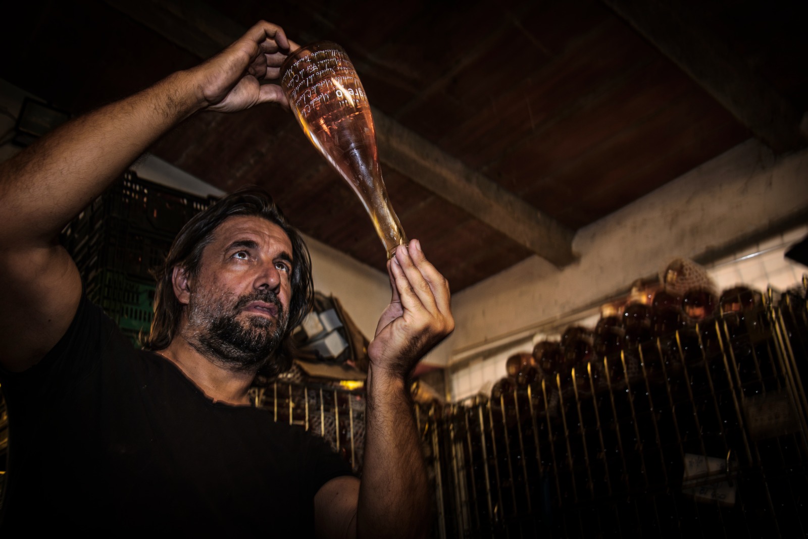 Tenuta Mariani: le bollicine della Versilia che parlano di mare e di memoria