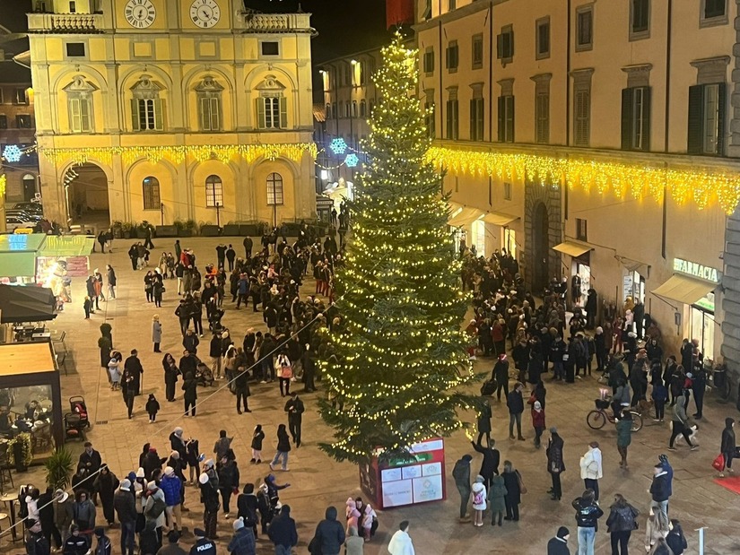 Christmas Comes to Town